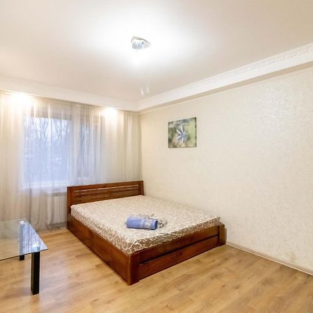 Kvartirkoff Na Volodymyra Ivasiuka 19A Киев Экстерьер фото
